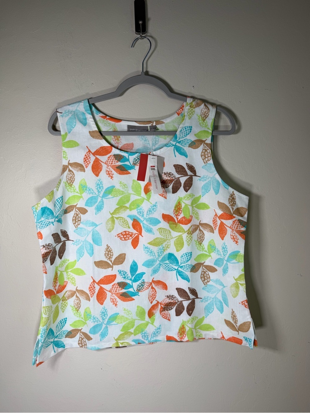 croft & barrow White Tank Top with Turquoise, Orange, Lime & Brown Leaf Print